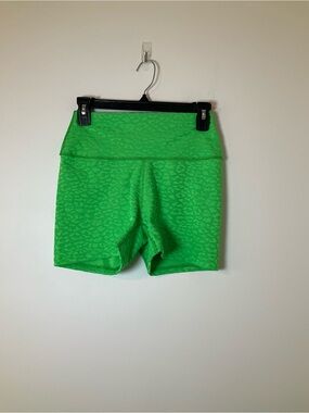 Zumba Wear Neon Green Leopard Textured Biker Shorts M